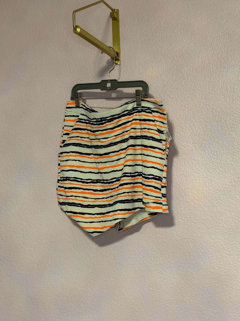 Miss Me Striped Shorts Size L Multi-Color Textured